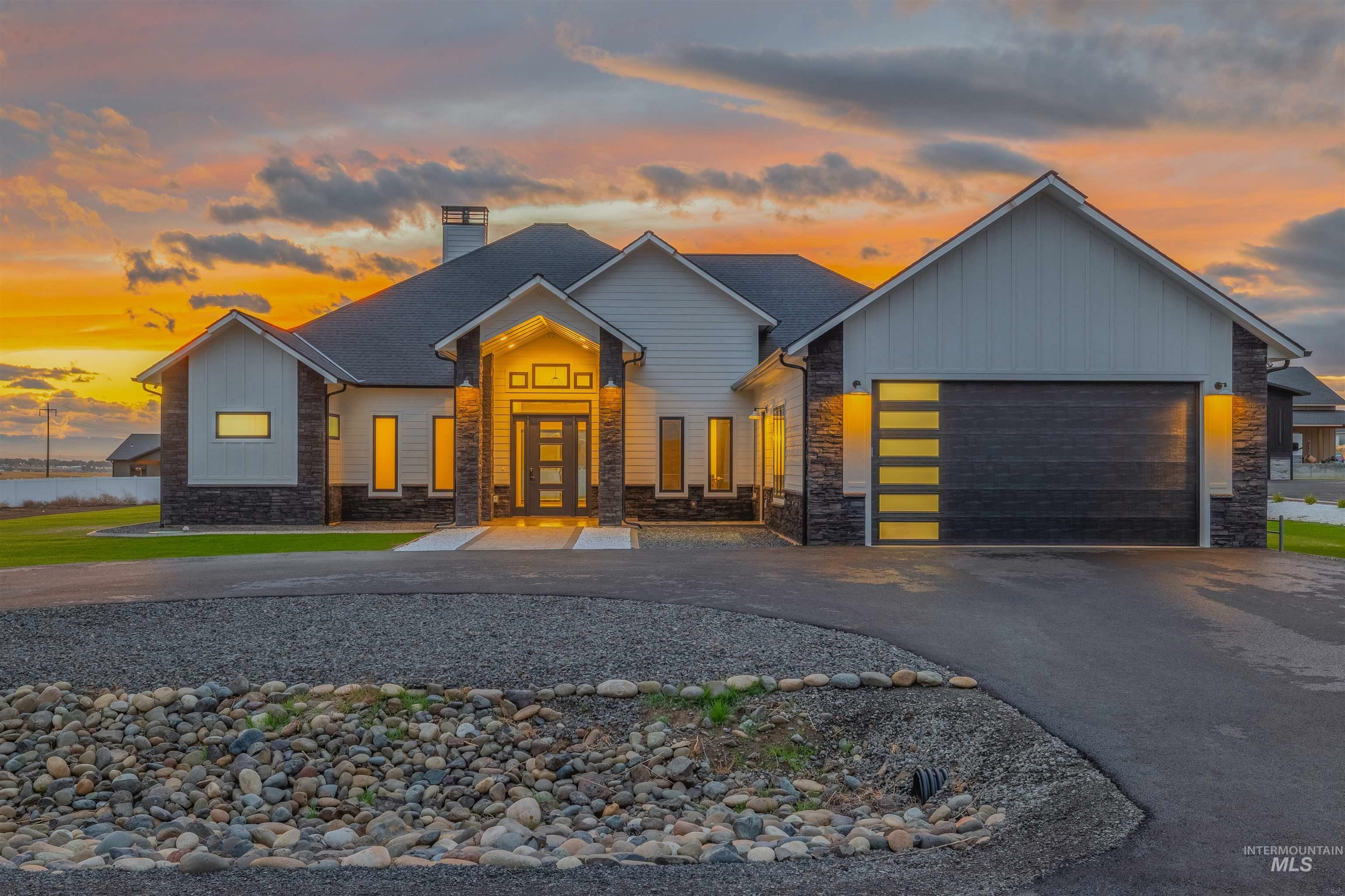 Property Photo:  2112 Mountain Vista Ct  ID 83501 
