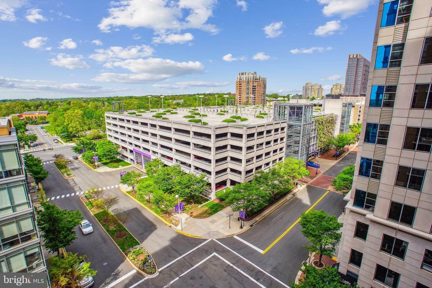 Property Photo: 11990 Market Street 805 VA 20190