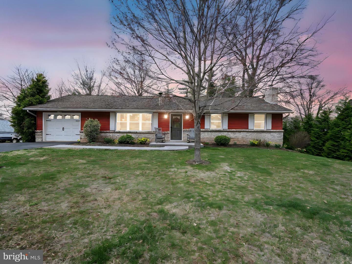 Property Photo: 20 Pine Crest Drive PA 17517