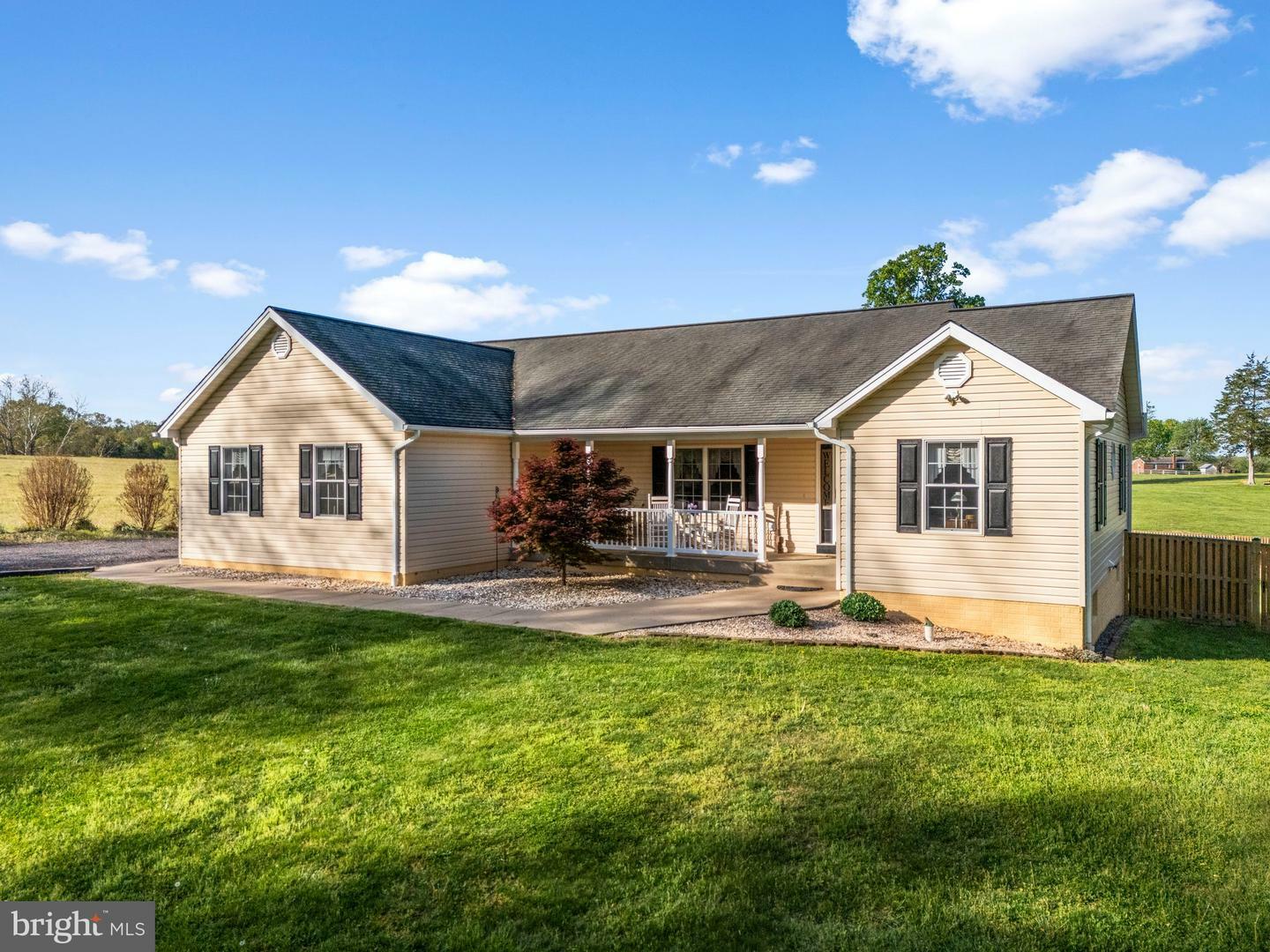 Property Photo: 15103 Jenkins Hill Lane VA 22701