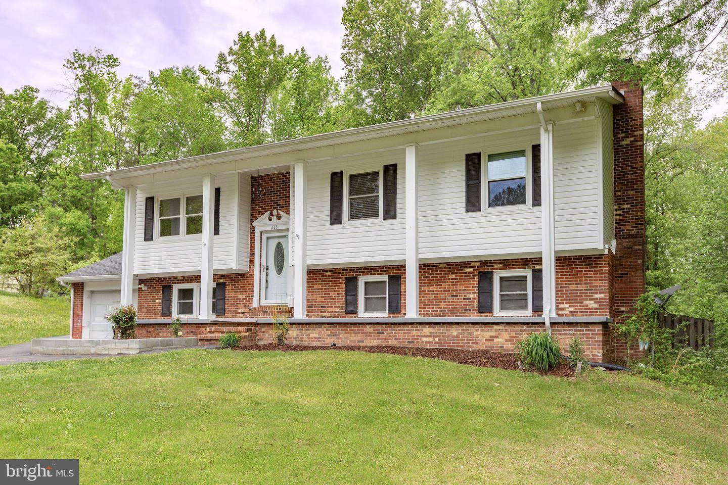 Property Photo: 415 Cooper Street VA 22551
