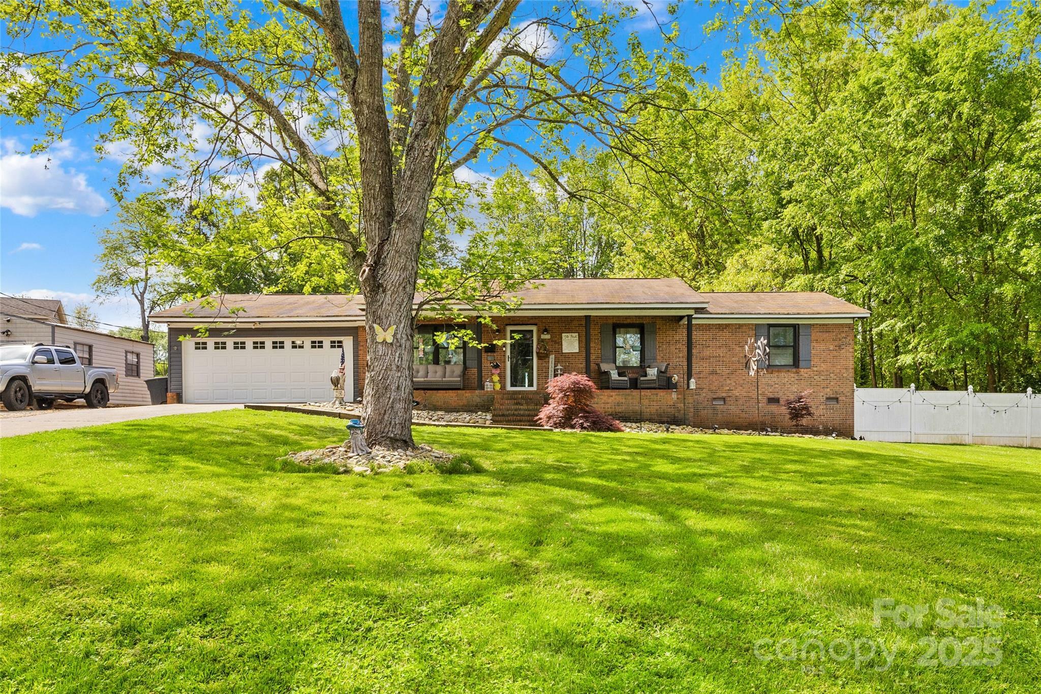 Property Photo: 1279 Rocky Creek Road NC 28152