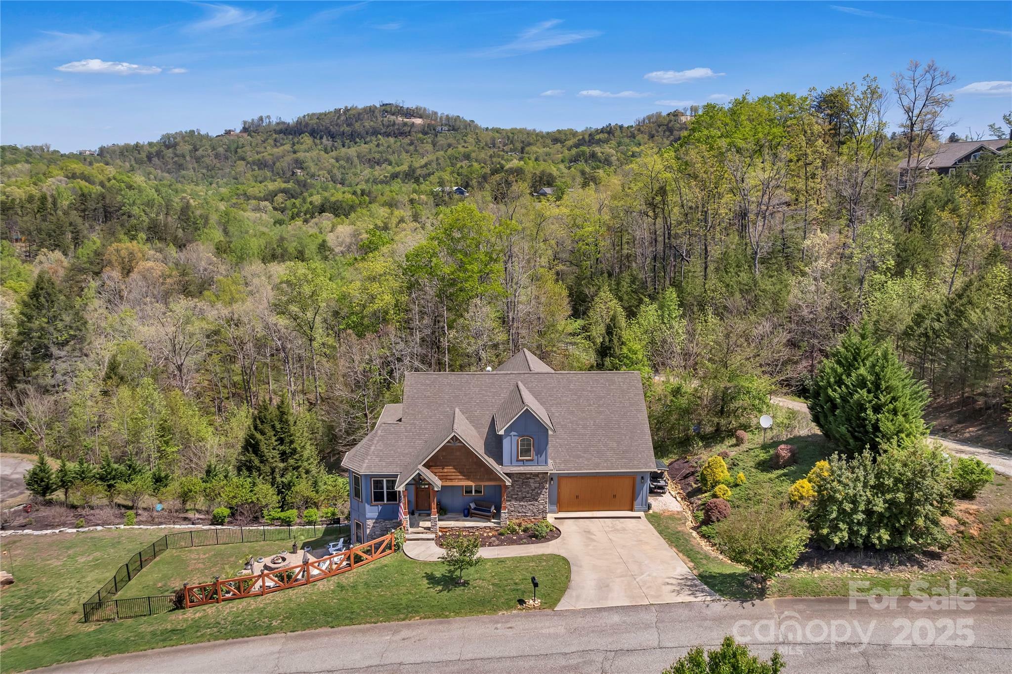 Property Photo:  334 Willow Top Lane  NC 28746 