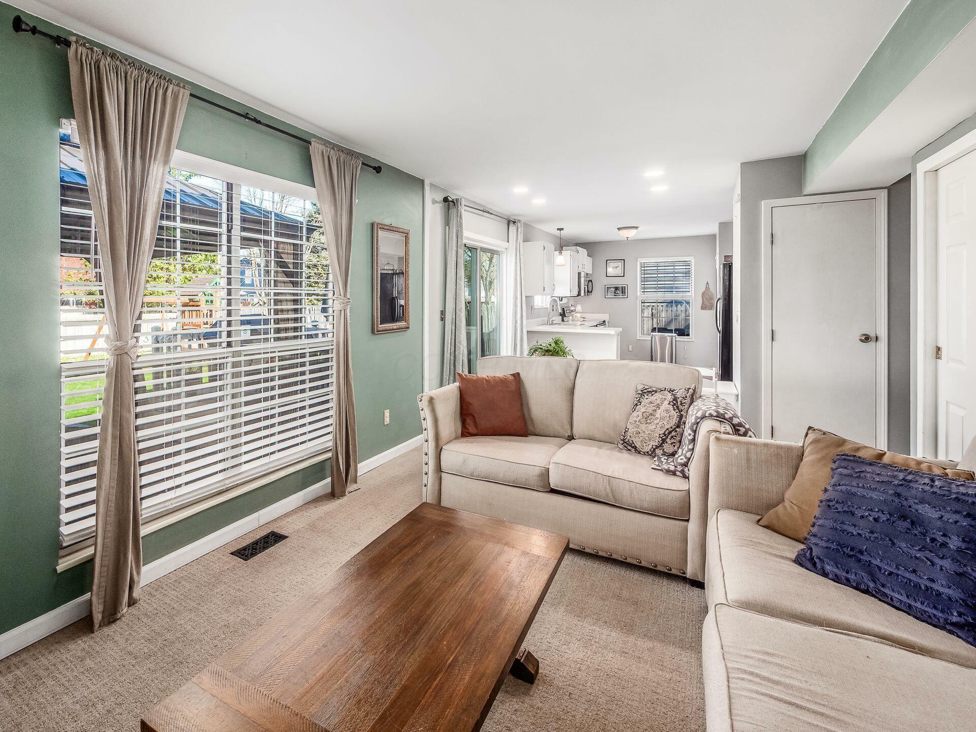 Property Photo: 1727 Jupiter Avenue OH 43026