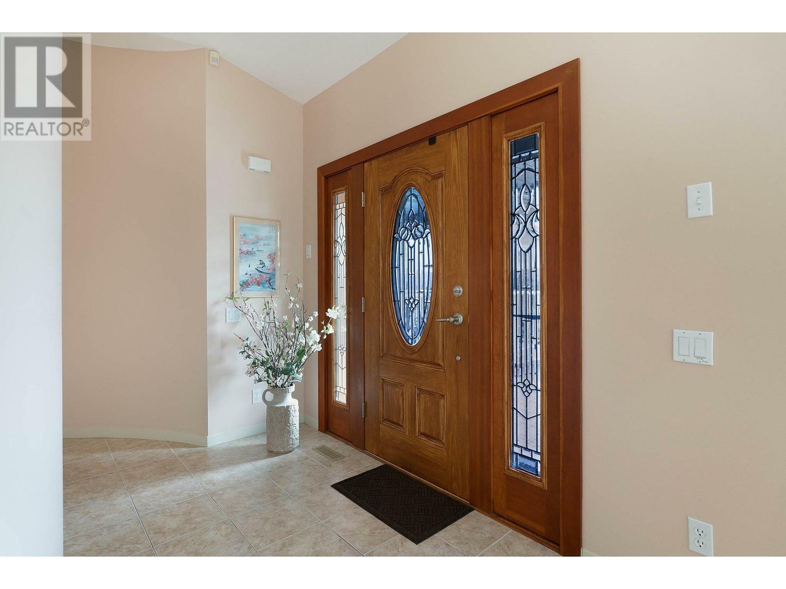 Photo de la propriété: 3336 Chancellor Place BC V4T 2R1