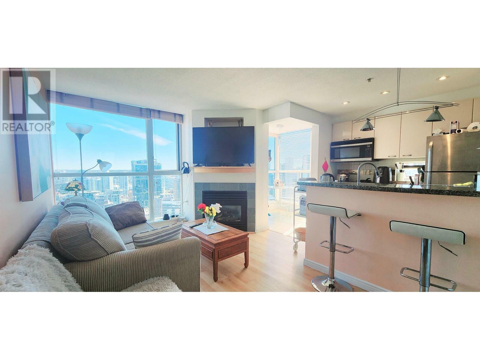 Property Photo: 1068 Hornby Street 2909 BC V6Z 1V6