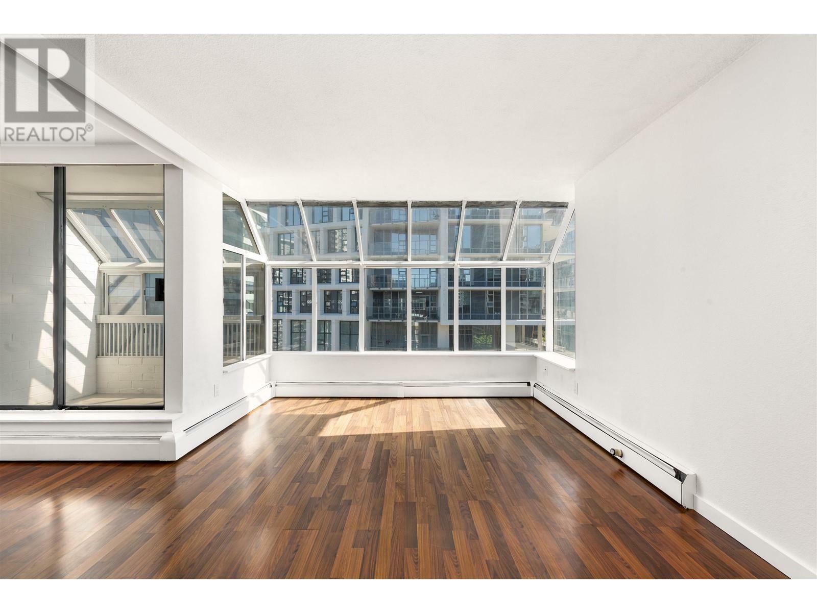 Property Photo: 950 Drake Street 901 BC V6Z 2B9