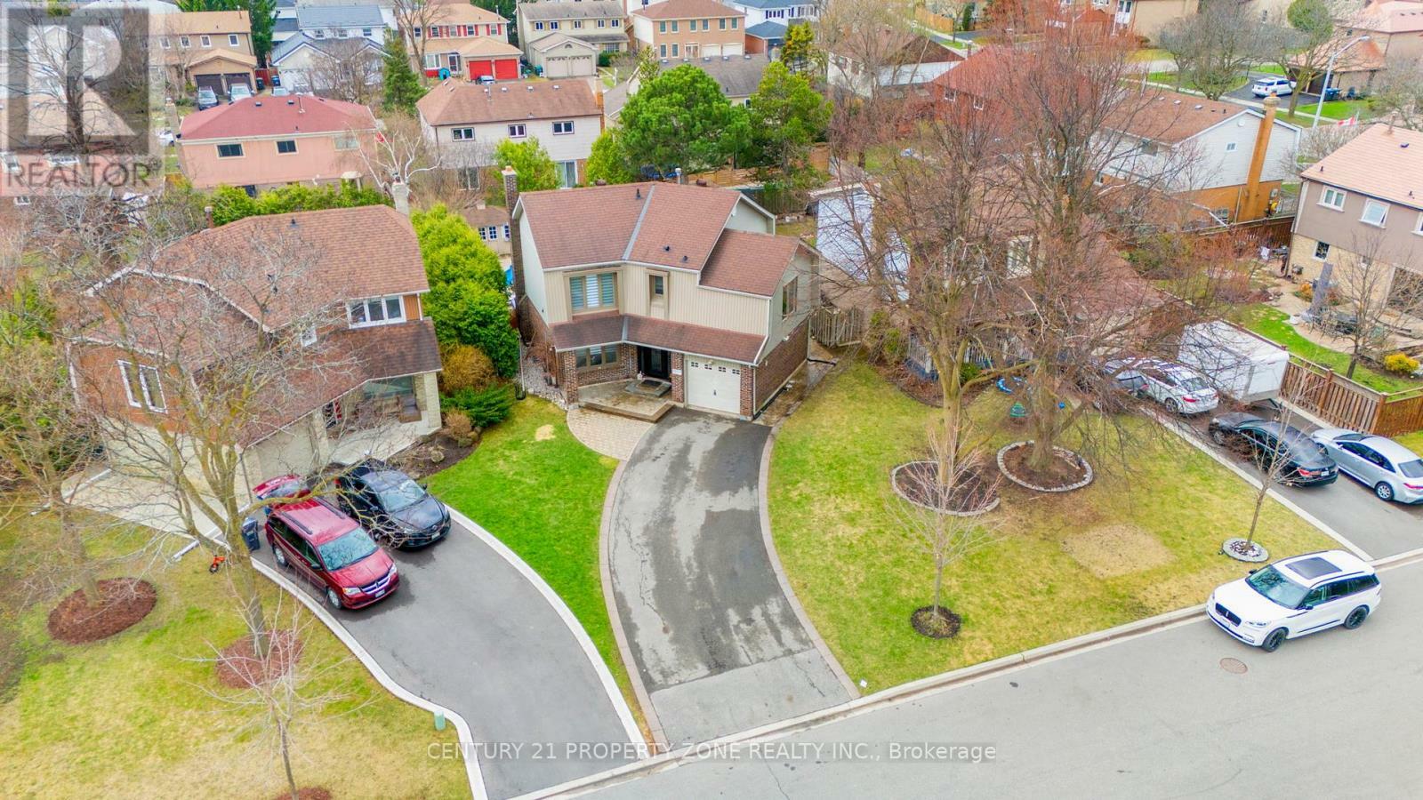 Property Photo: 42 Montcalm Place ON L6S 2X6