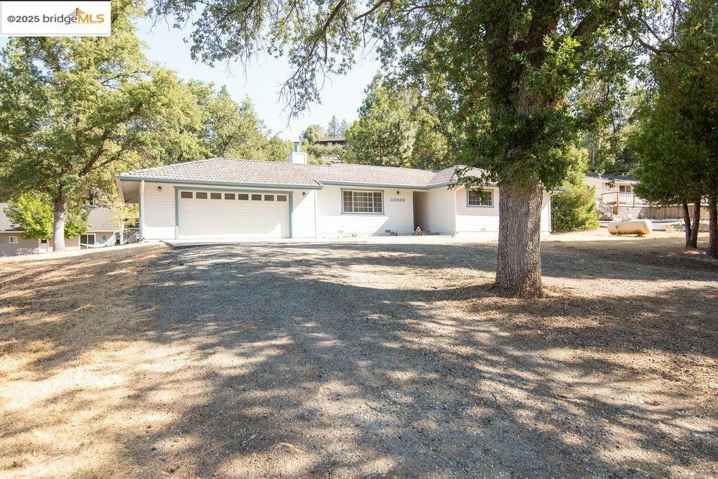 Property Photo: 20839 Big Foot Cir CA 95321