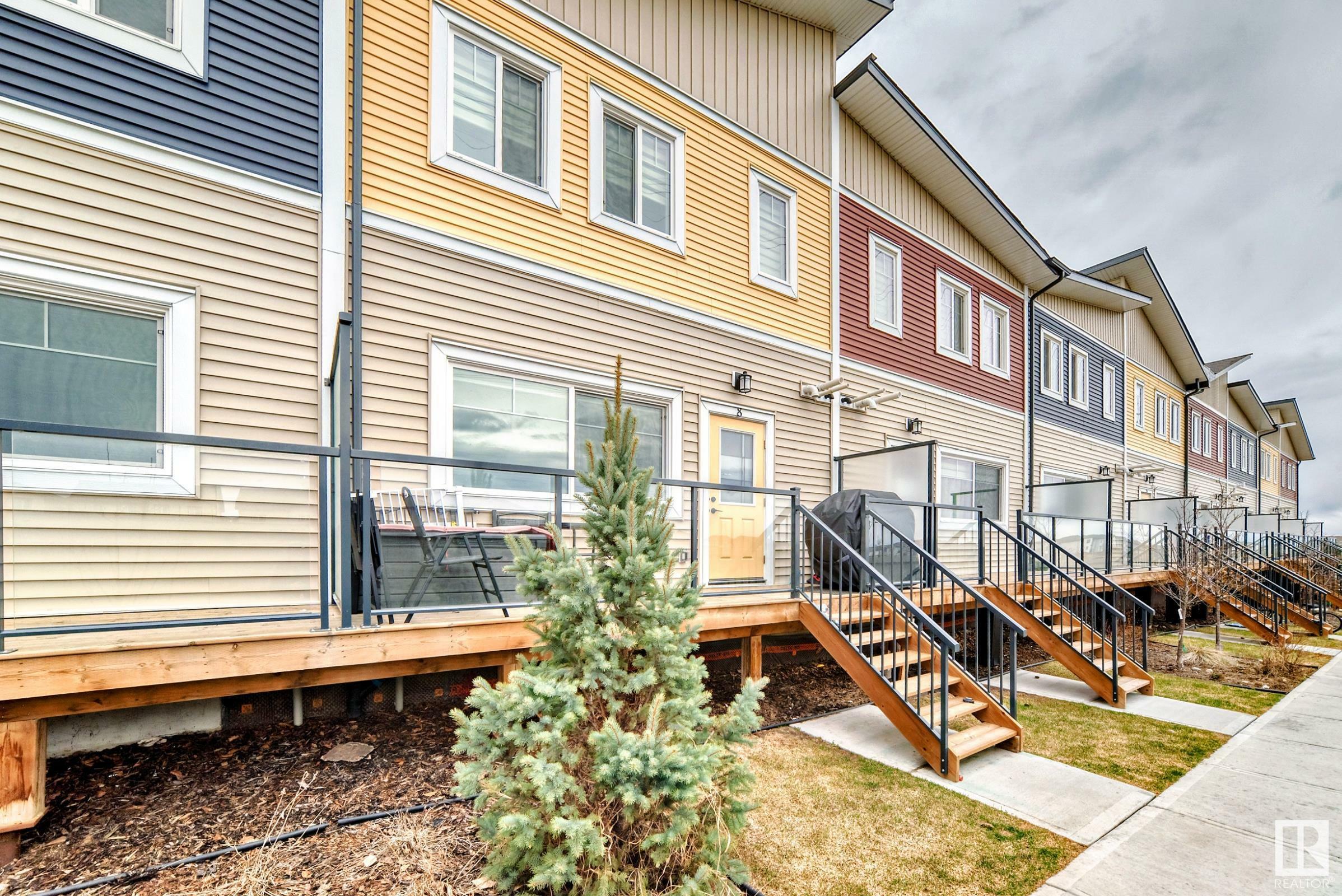 Property Photo: 2803 14 Avenue NW 8 AB T6T 2K4