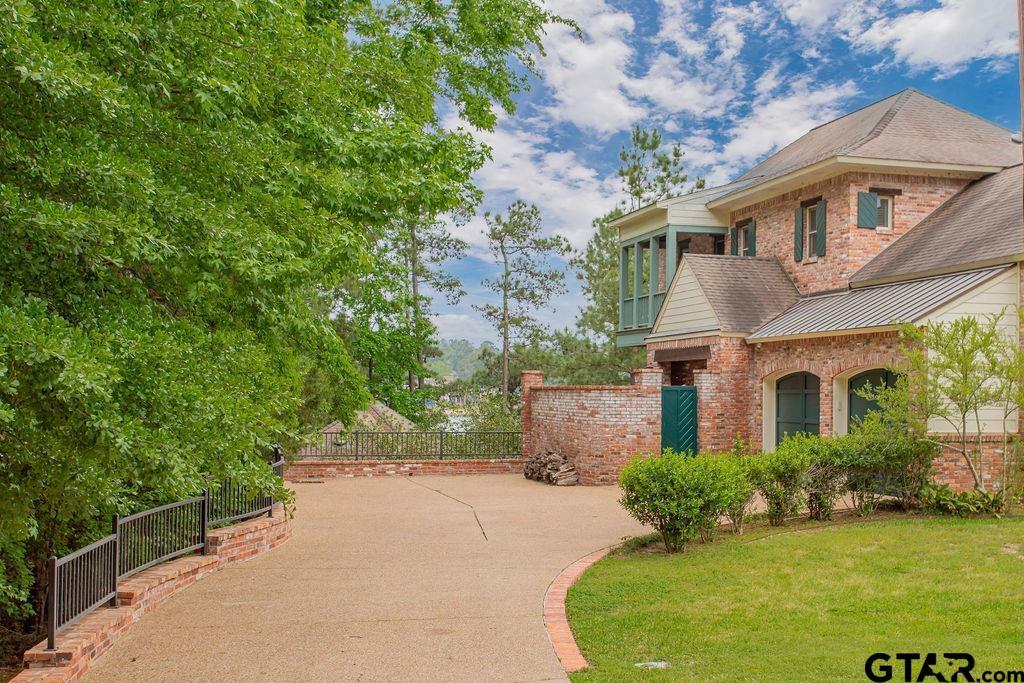 Property Photo: 1355 Hideaway Lane West TX 75771