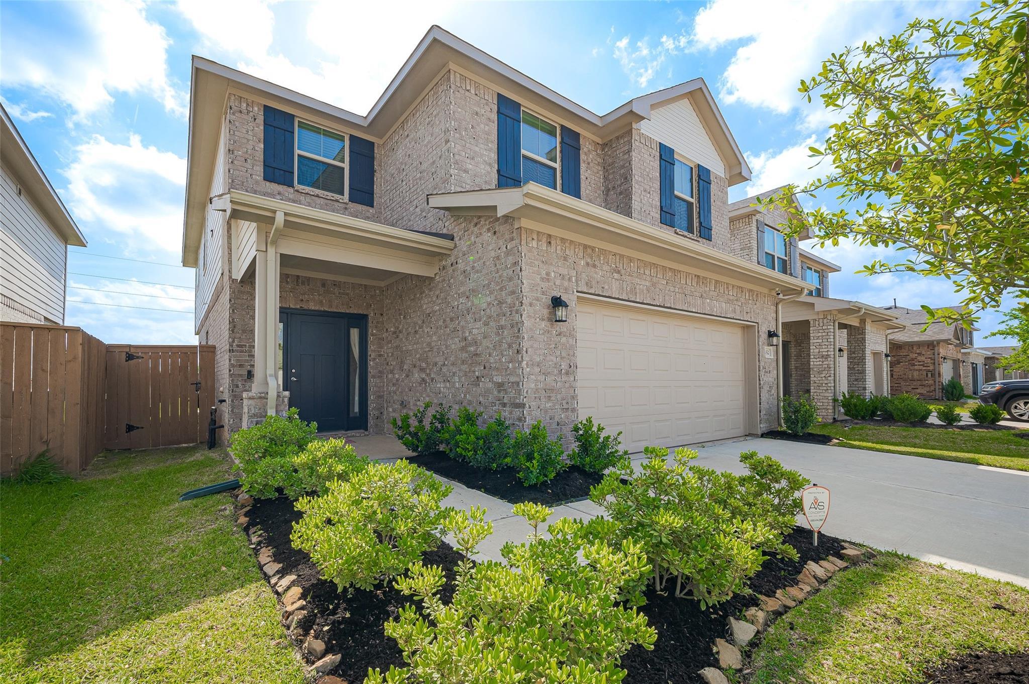 Property Photo: 452 Long Beach Bay Drive TX 77493