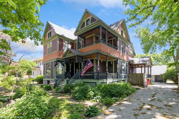 Property Photo: 712 Duff Avenue IA 50010