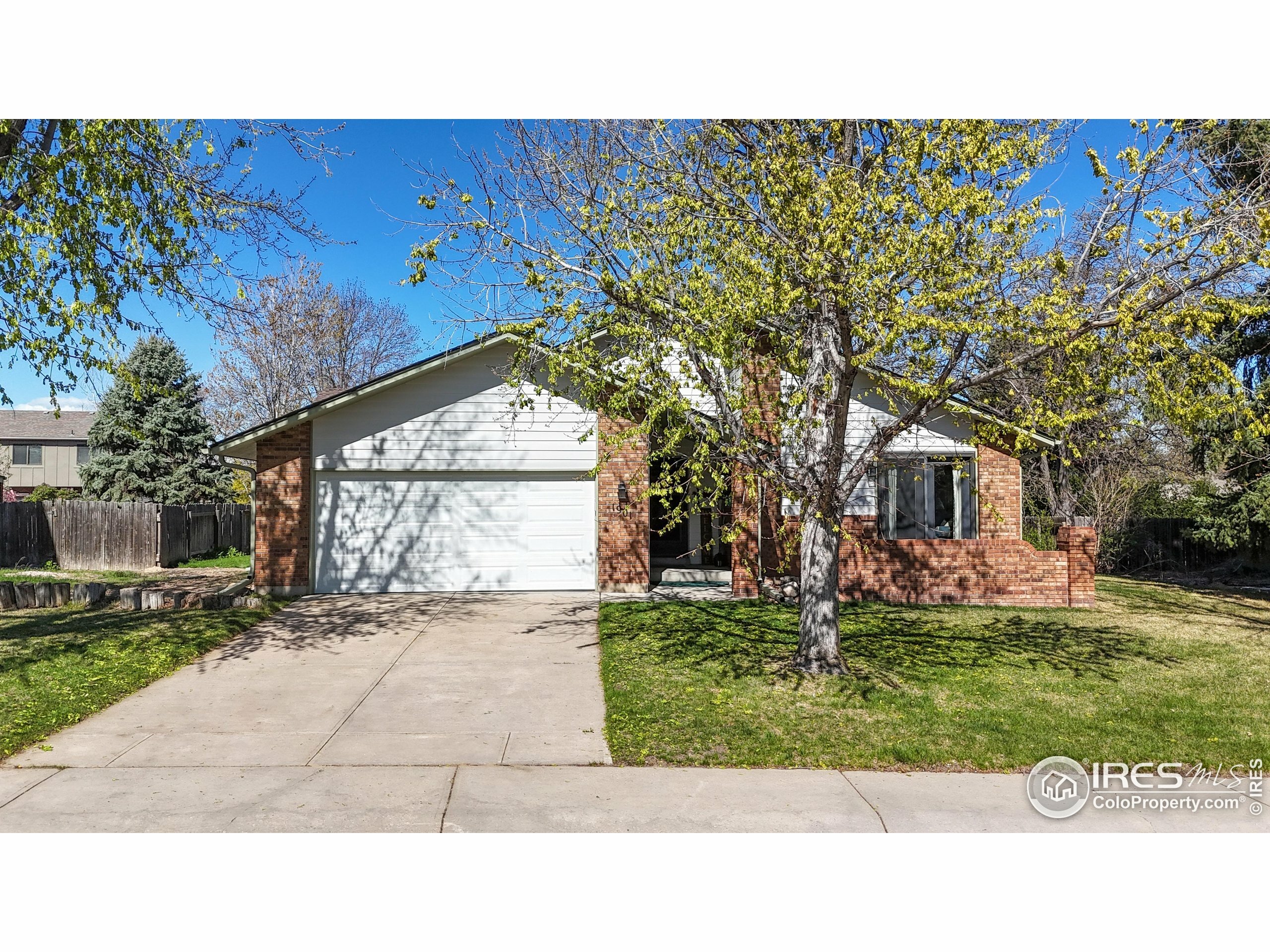 Property Photo: 1901 43rd Ave CO 80634