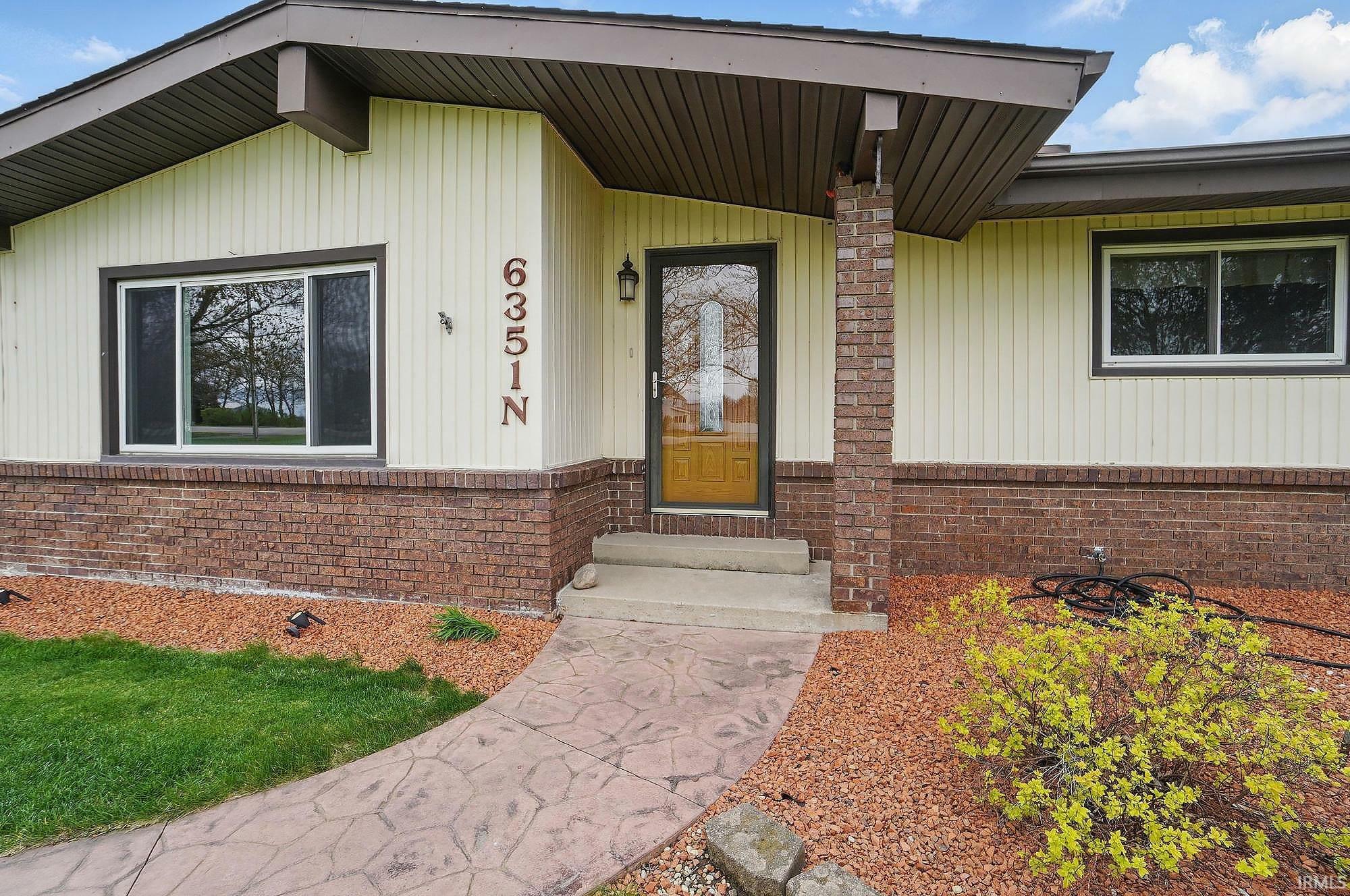 Property Photo: 6351 N SR 1 IN 46777
