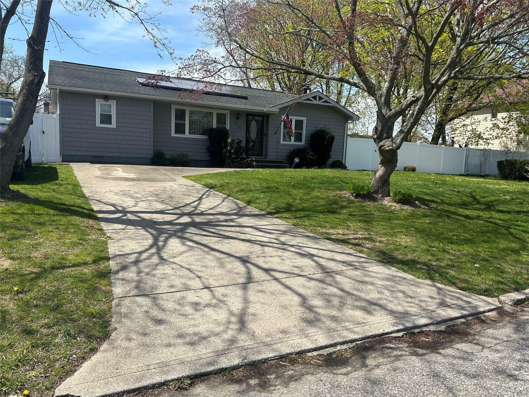 1528 Baldwin Boulevard  Islandia NY 11706 photo