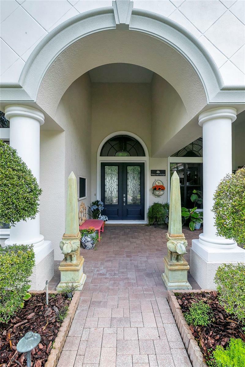 Property Photo:  9630 Tree Tops Lake Road  FL 33626 