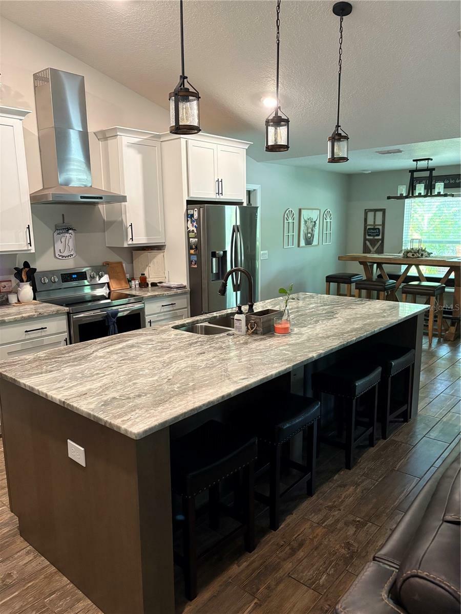 Property Photo: 2943 Annalee Road FL 34771