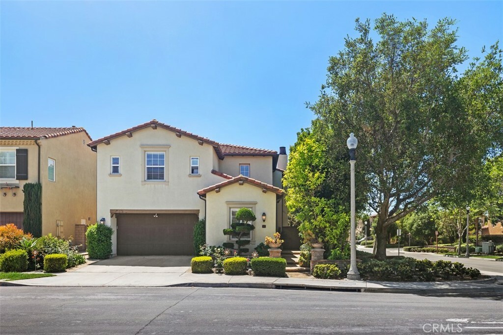 Property Photo:  60 Rising Sun  CA 92620 