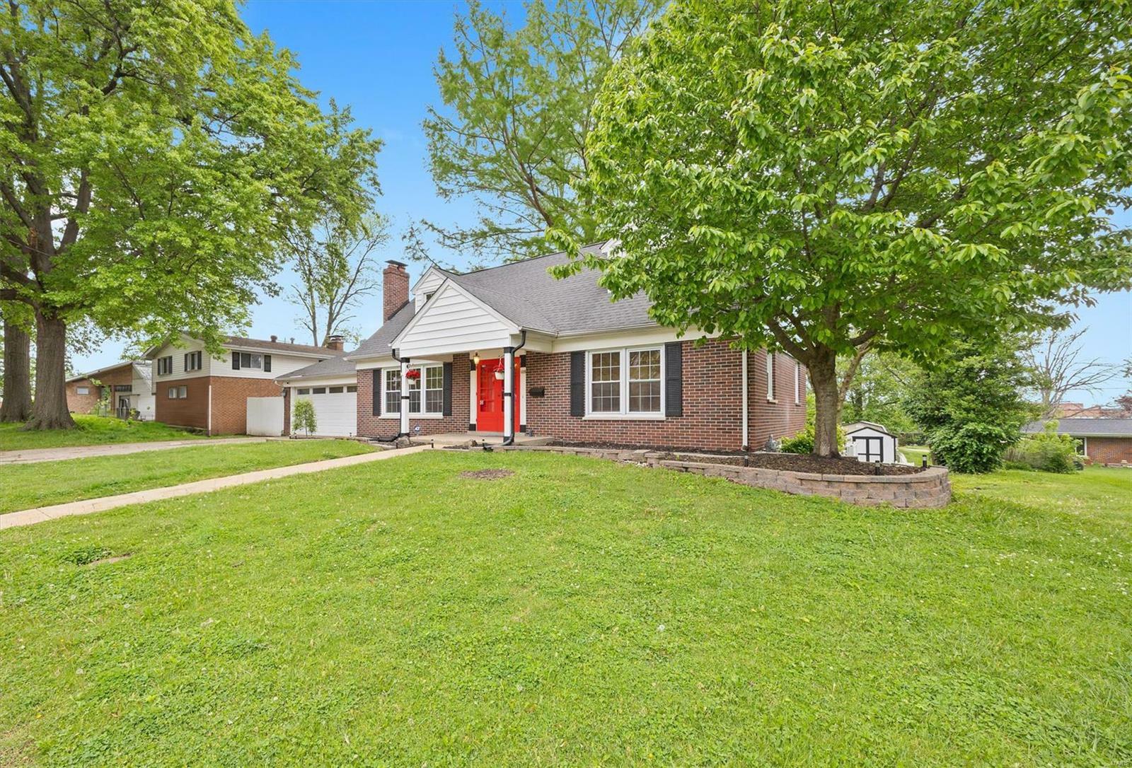 Property Photo: 108 Williamsburg Drive IL 62221