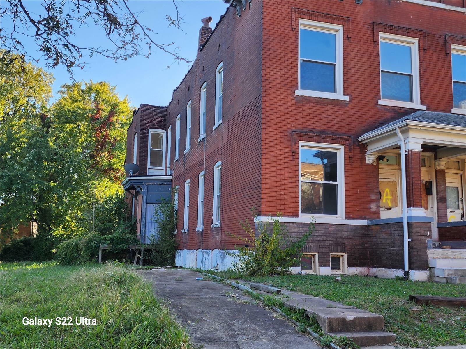 Property Photo: 2932 Hebert Street MO 63107