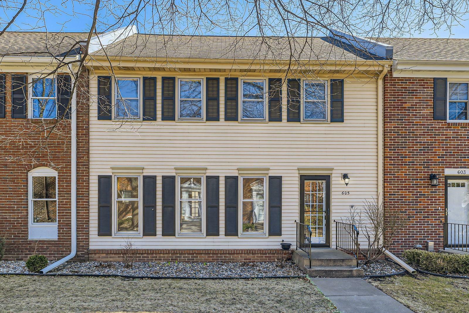 605 Maple Park Drive  Mendota Heights MN 55118 photo