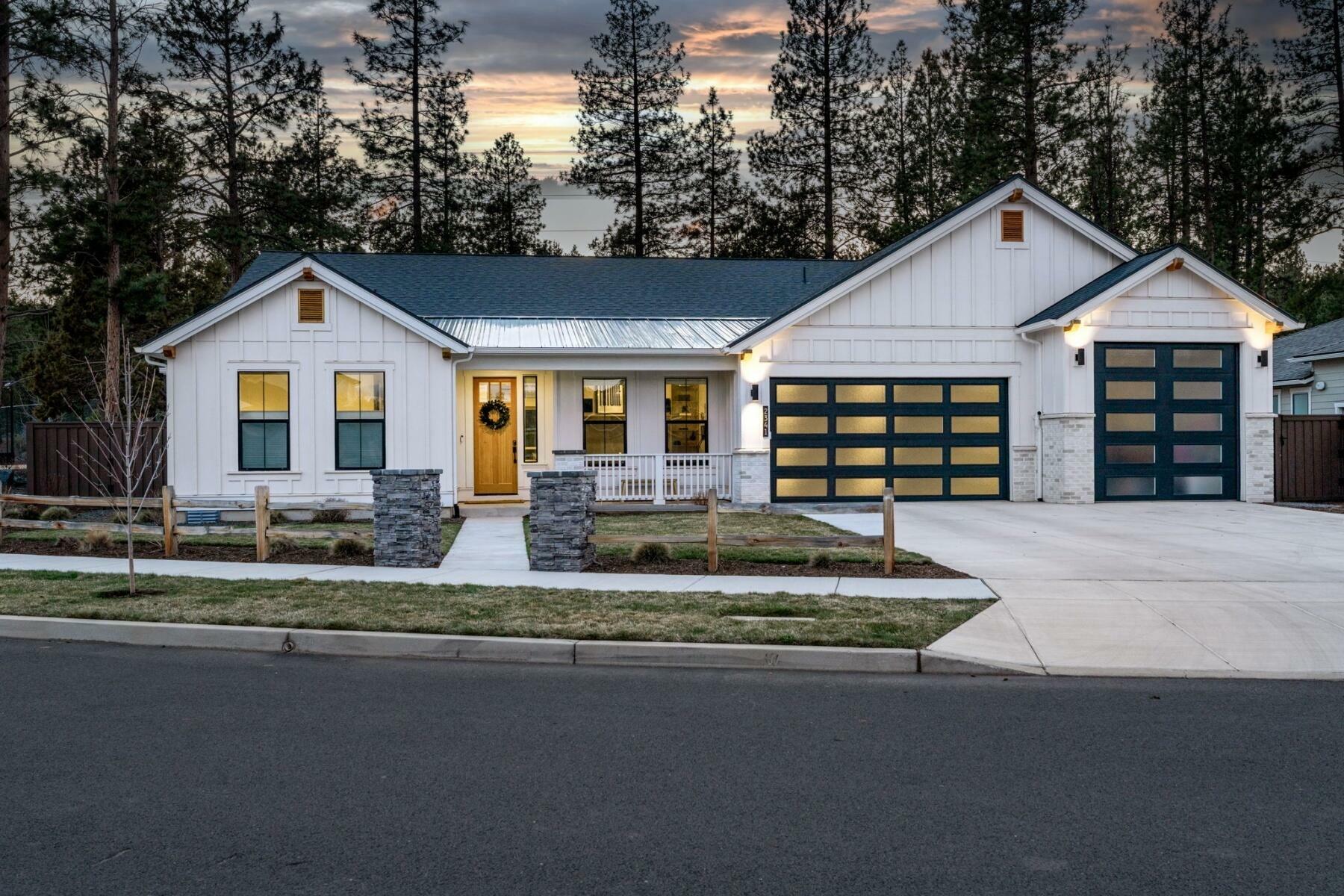 Property Photo: 2341 NW Brickyard Street OR 97703