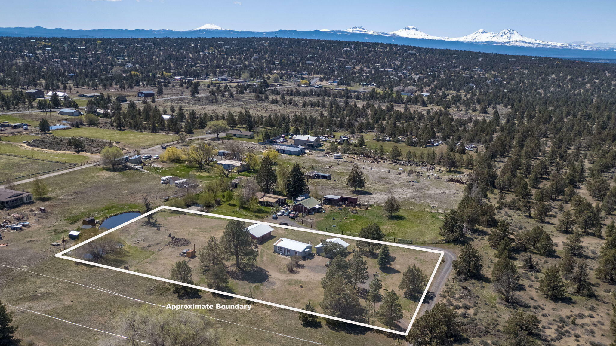 Property Photo: 65669 SW 61st Street OR 97703