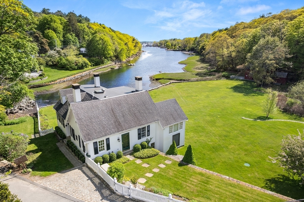 Property Photo: 4 Lane Road MA 01930
