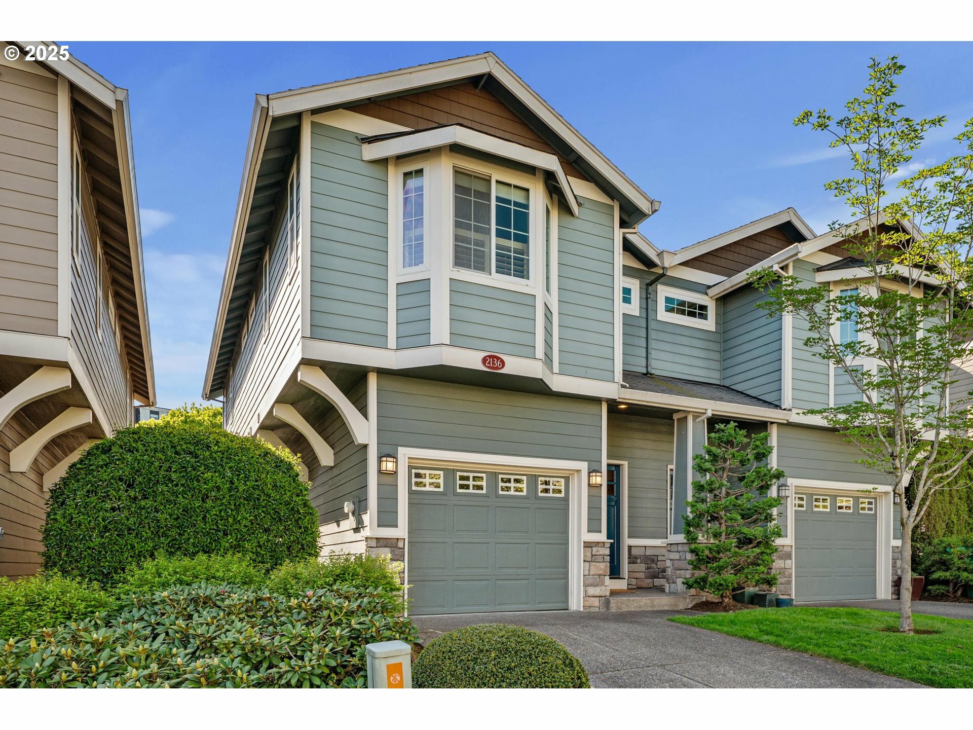Property Photo: 2136 NE Multnomah St OR 97232