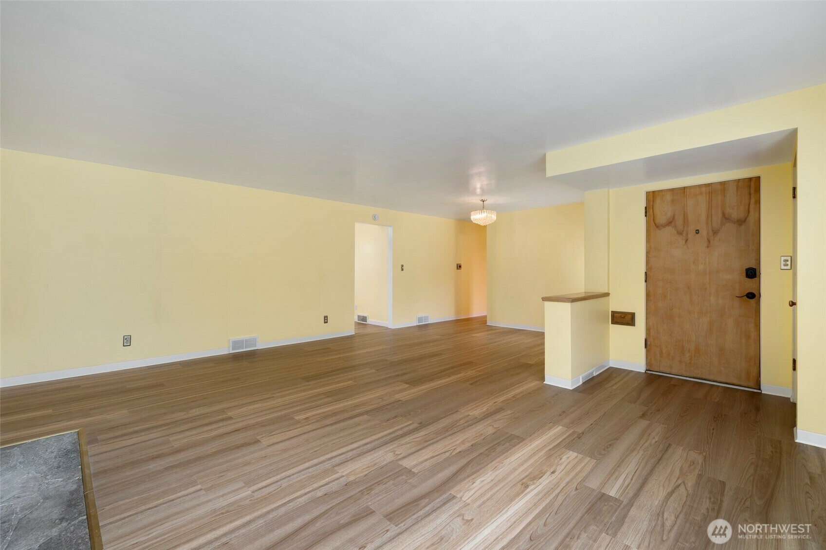 Property Photo: 7754 44th Avenue NE WA 98115