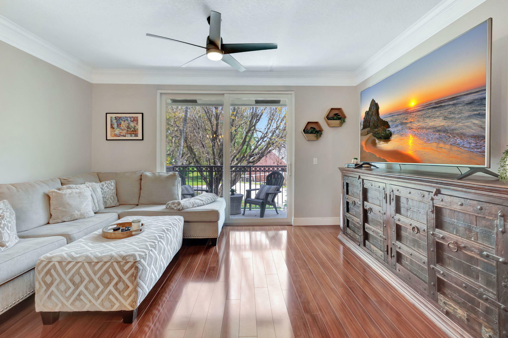 Property Photo: 2022 Alta Meadows Lane 605 FL 33444