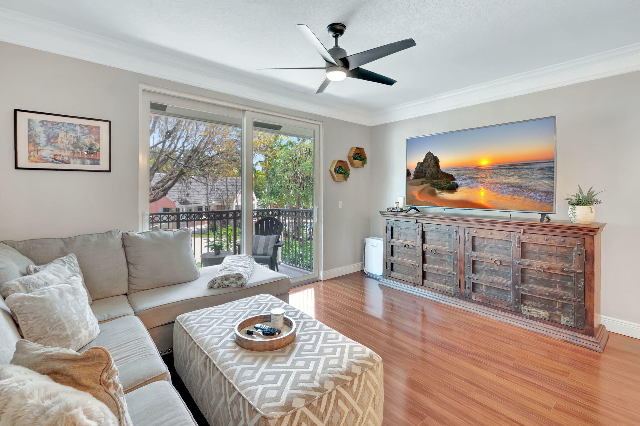 Property Photo: 2022 Alta Meadows Lane 605 FL 33444