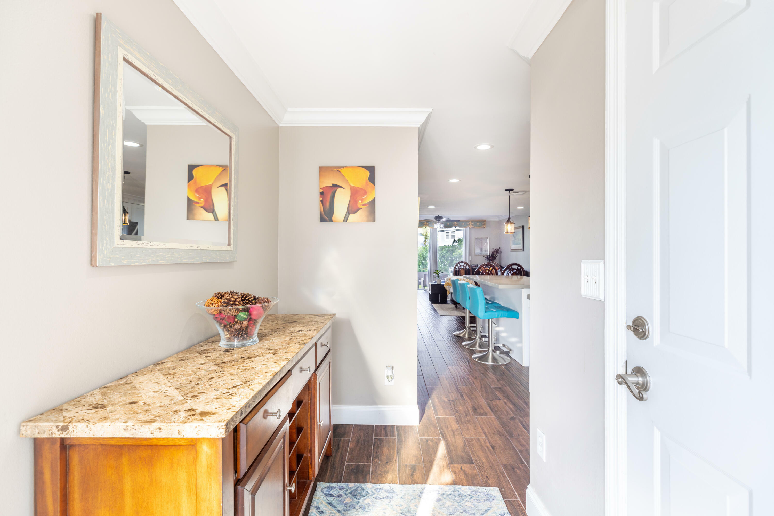 Property Photo: 1038 E Jeffery Street FL 33487