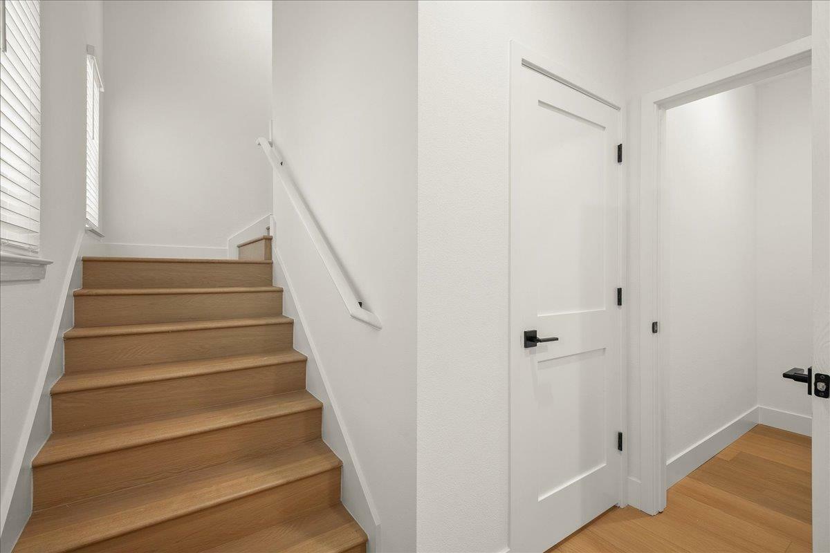 Property Photo: 224 Carroll Street 5 CA 94086