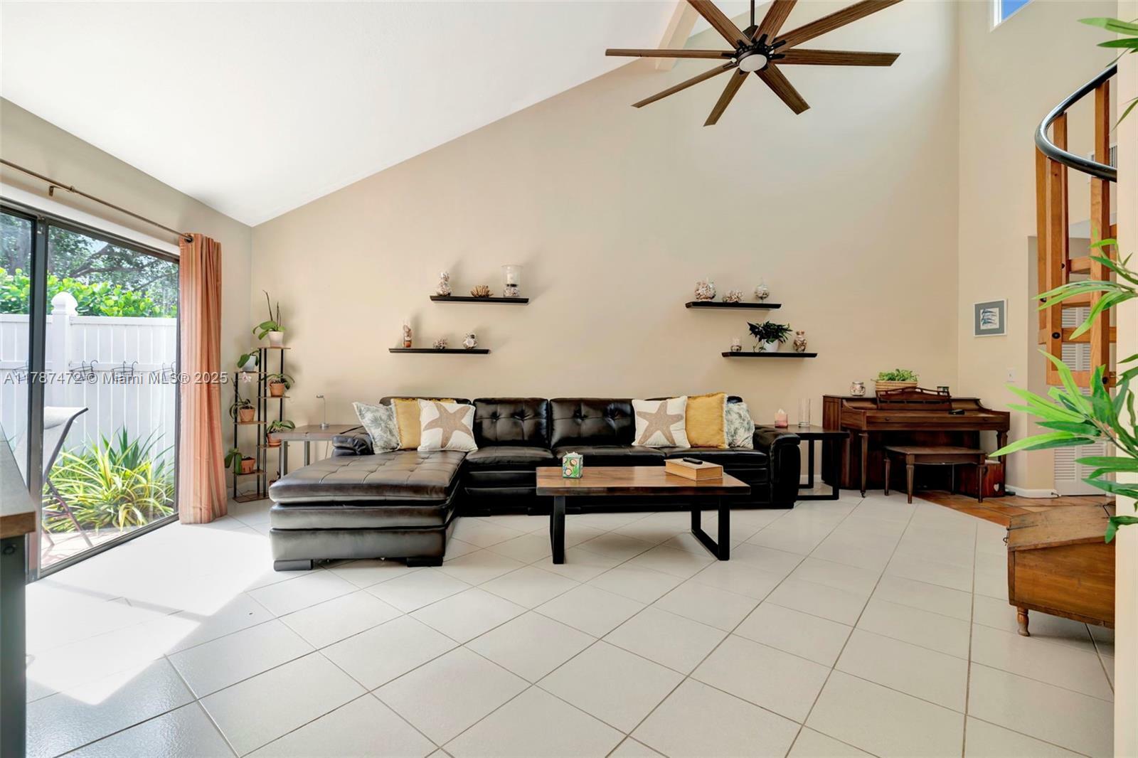 Property Photo: 17068 Traverse Cir FL 33477