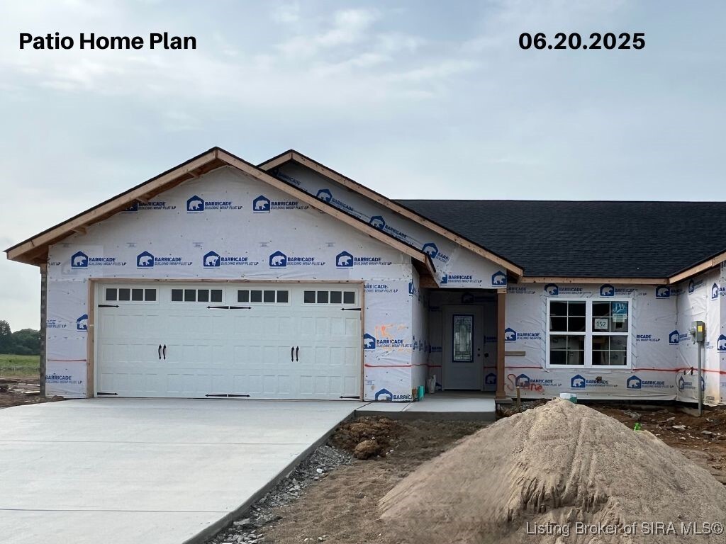 Property Photo: 5120 Woodstone Circle IN 47130