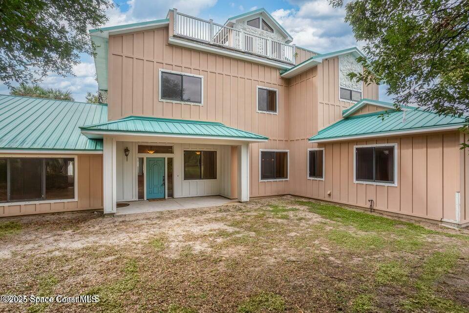 Property Photo: 1437 N Tropical Trail FL 32953
