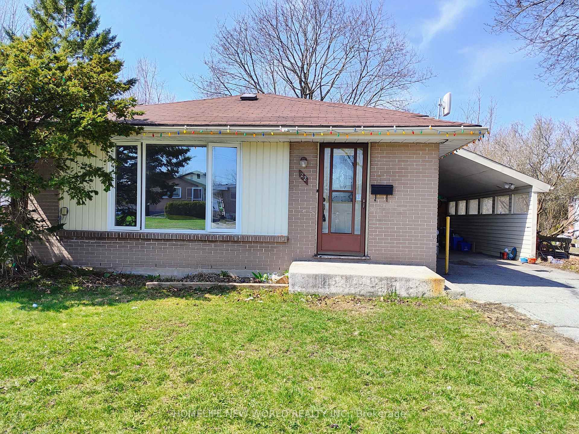 Property Photo: 22 Nelles Avenue ON K8N 3A8