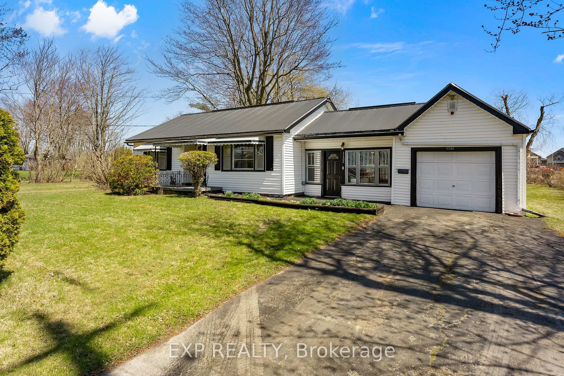 Property Photo: 1132 Spears Road ON L2A 4N1
