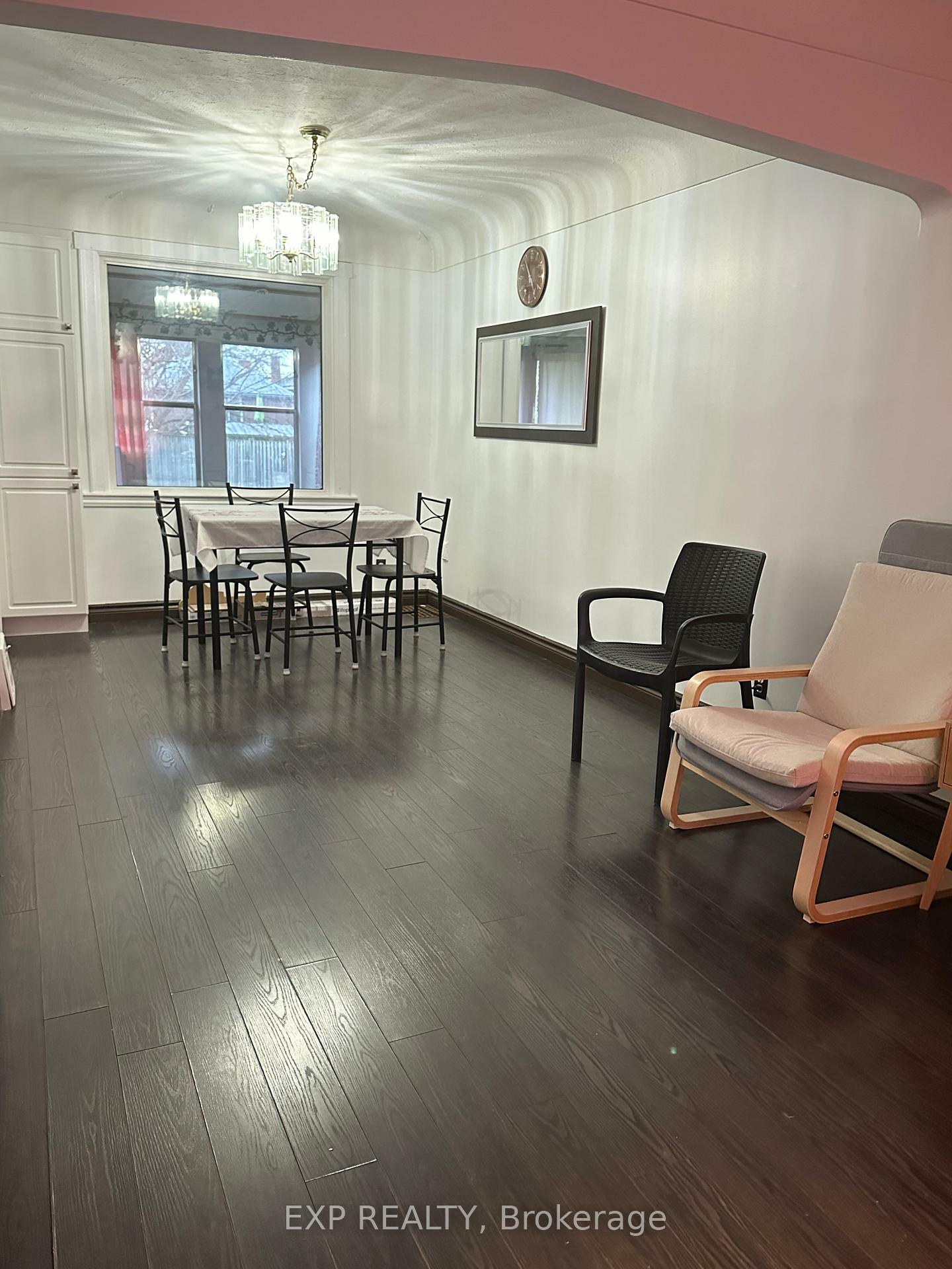 Property Photo: 80 Delena Avenue S ON L8K 3S9