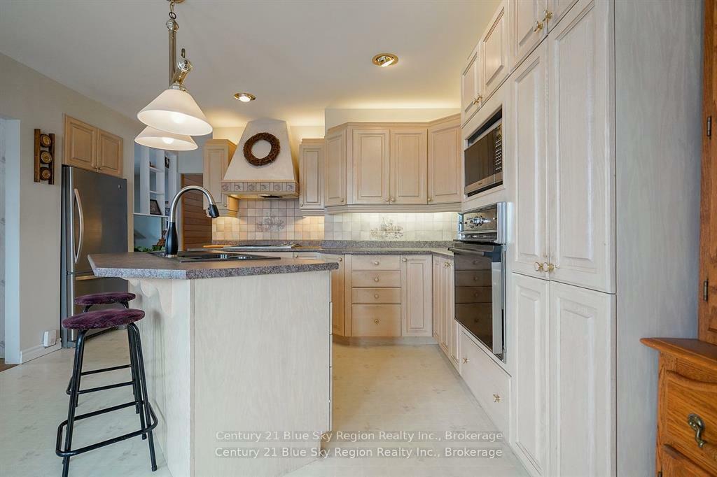 Property Photo: 22 Dubeau Street ON P0H 2M0