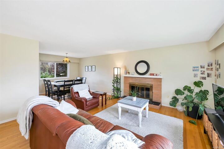 Property Photo: 1870 Ventura Way BC V8N 1R3
