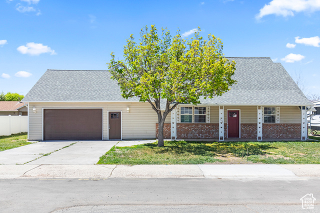 Property Photo: 604 S Desert Willow Ln UT 84654