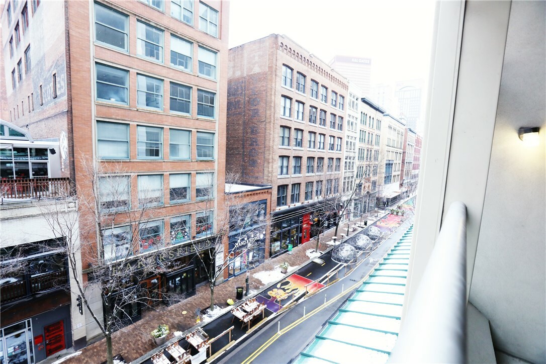Property Photo: 941 Penn Ave 301 PA 15222