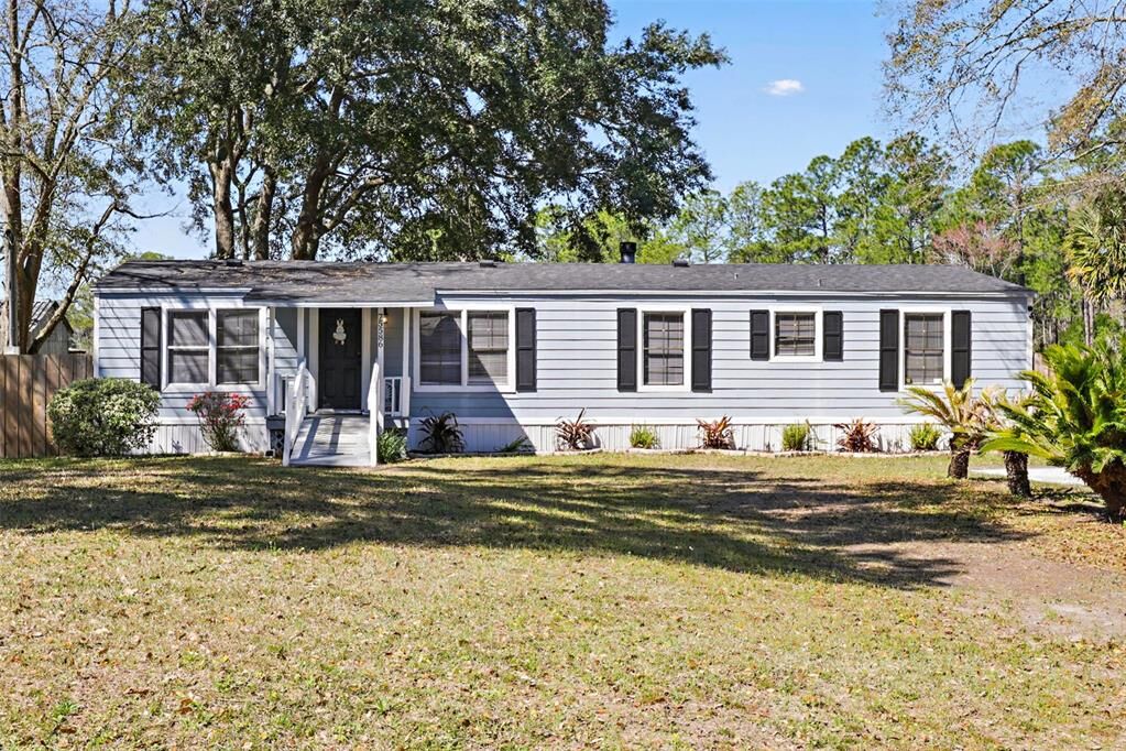 Property Photo:  75586 Johnson Lake Road  FL 32097 