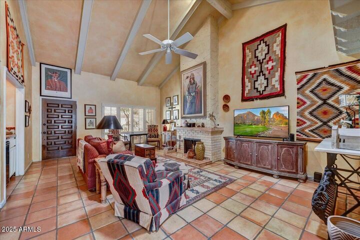 Property Photo: 5738 N Scottsdale Road AZ 85253