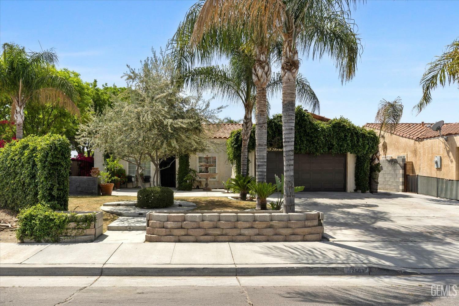 Property Photo:  2503 Trentino Avenue  CA 93313 