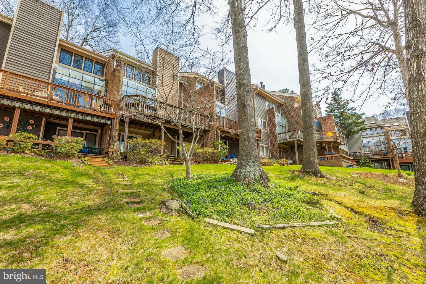 Property Photo: 11030 Thrush Ridge Road VA 20191