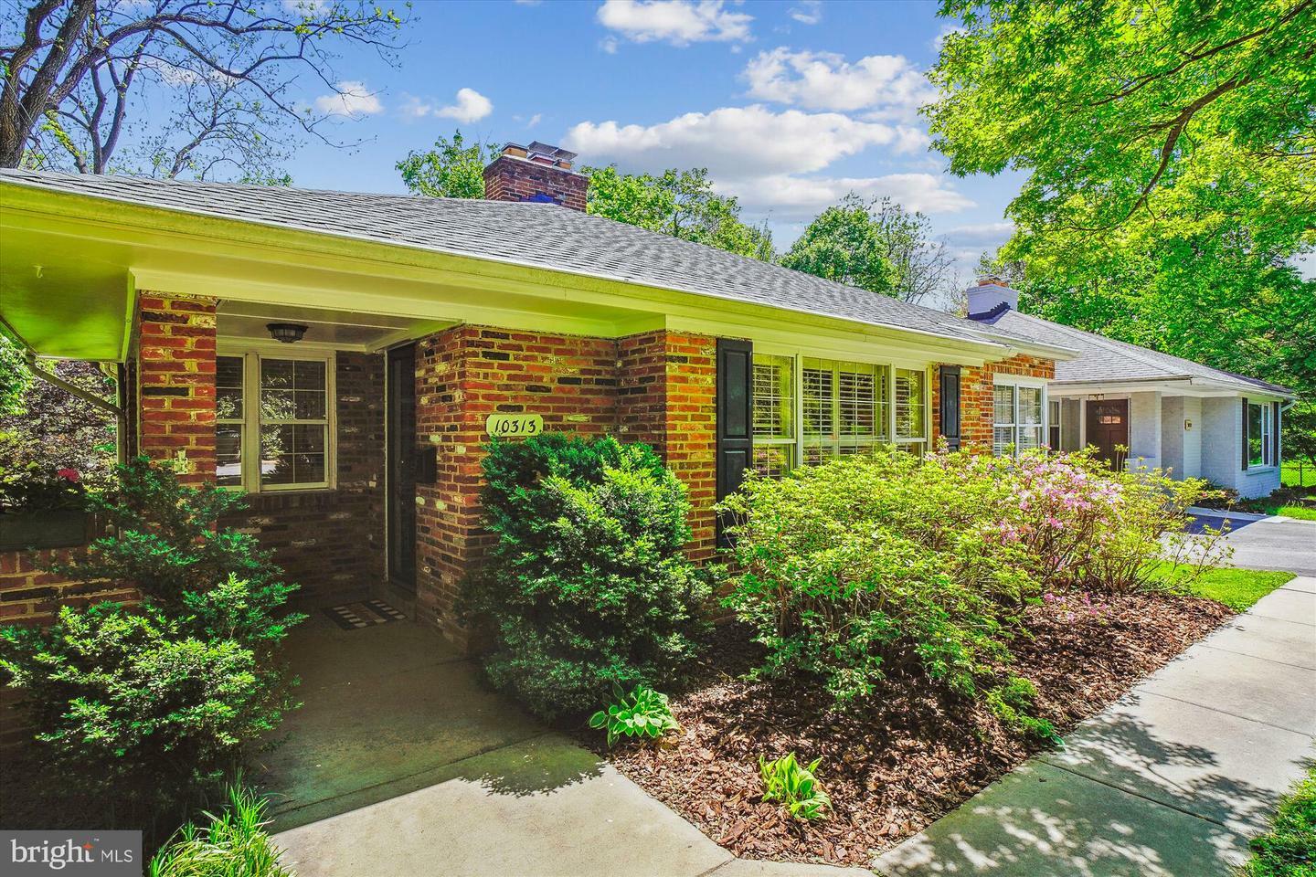 Property Photo: 10313 Freeman Place MD 20895